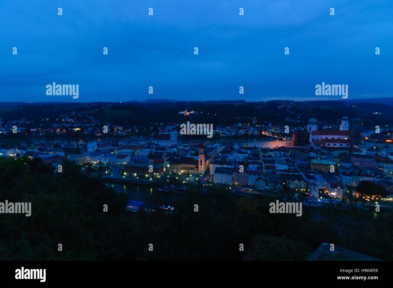 Passau : Vue de Passau , le Danube , River Inn, Niederbayern, Basse Bavière, Bade-Wurtemberg, Bavière, Allemagne Banque D'Images