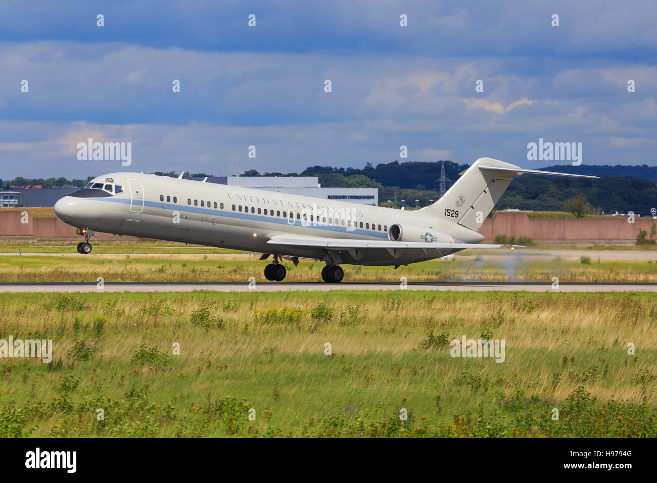 Stuttgart/Allemagne 14 mars 2016:United States Marines du DC-9 à l'aéroport de Stuttgart. Banque D'Images