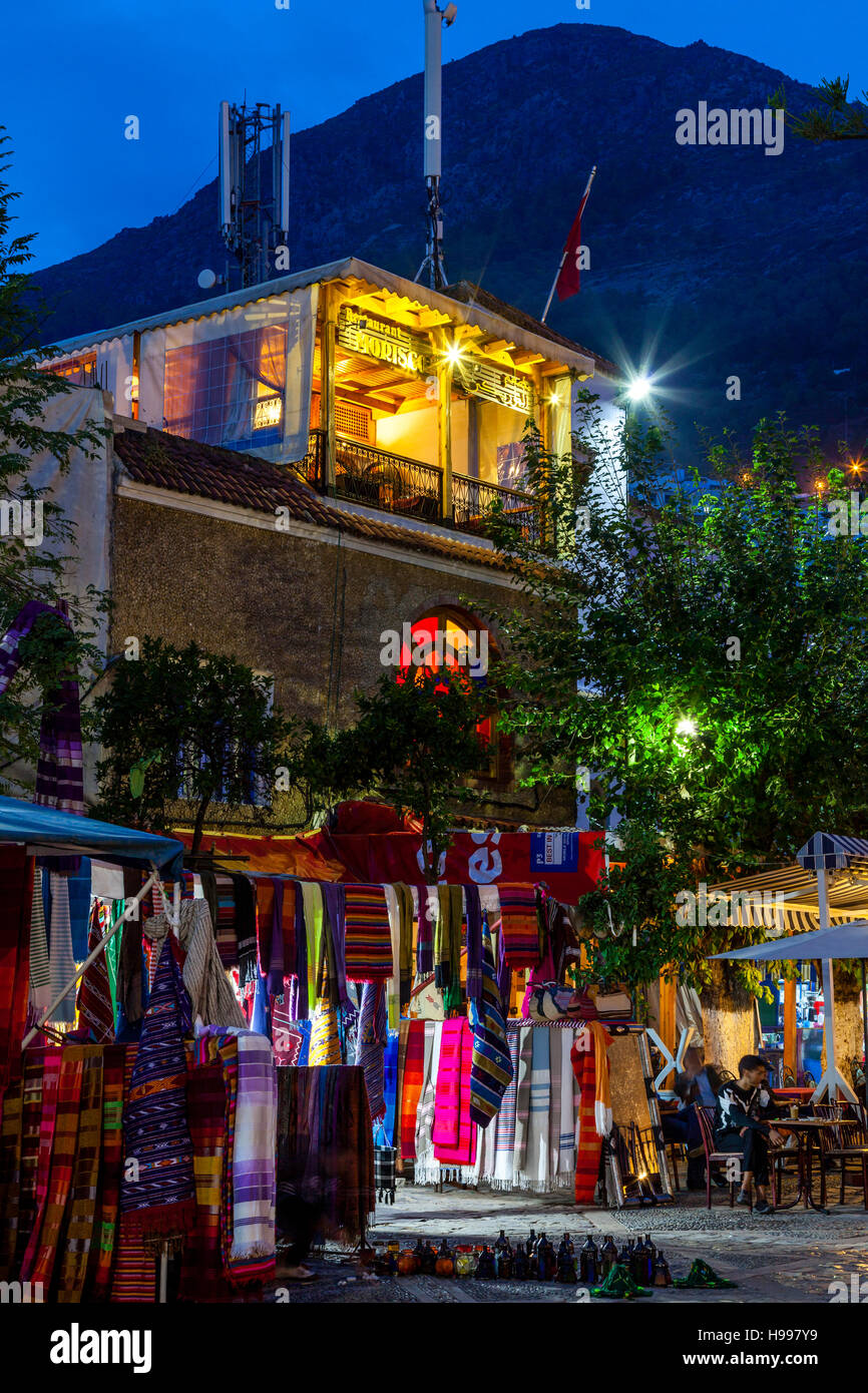 Plaza Uta el-Hammam, Chefchaouen, Maroc Banque D'Images