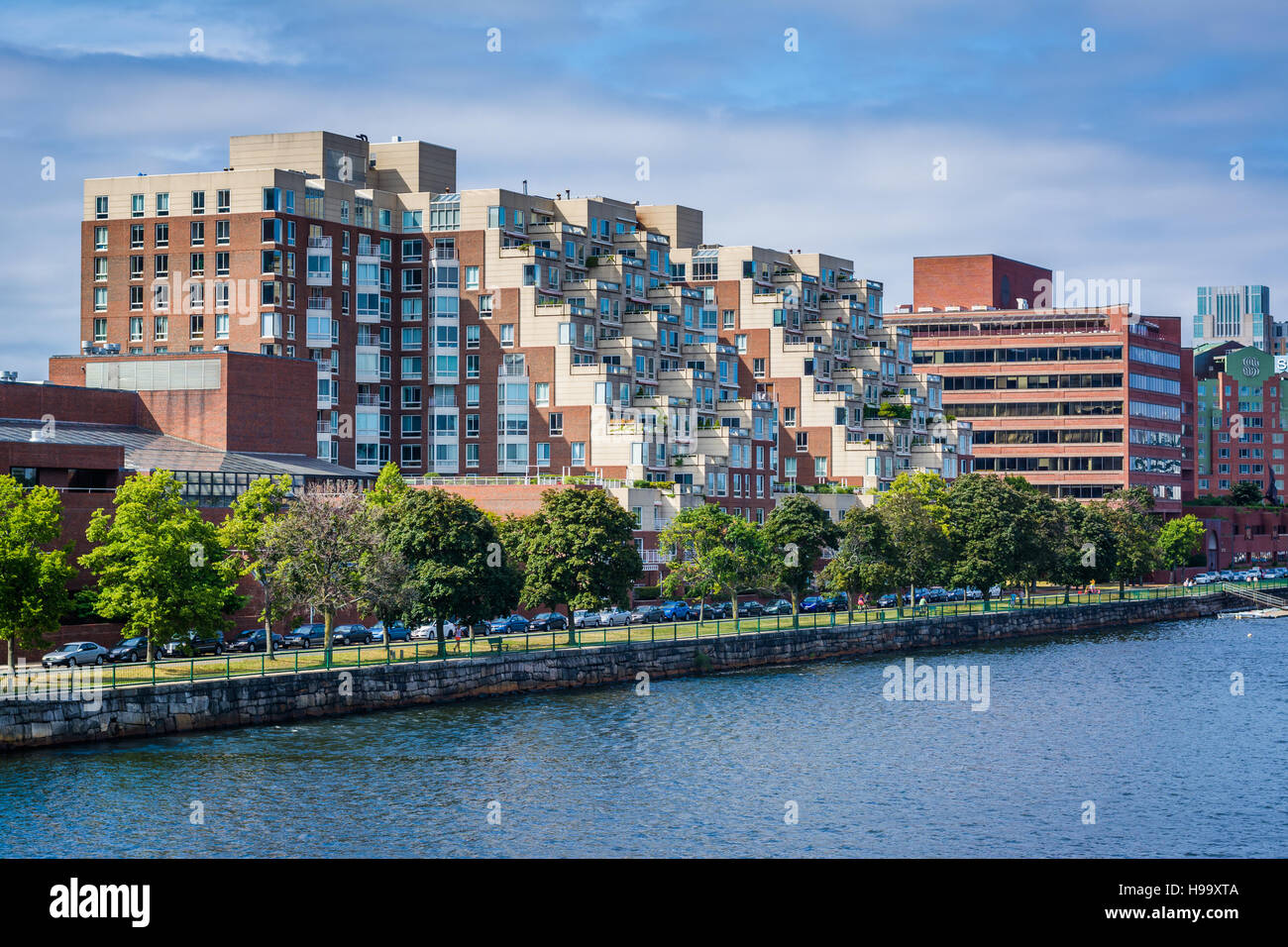 La Charles River et de bâtiments à Cambridge, à Boston, Massachusetts. Banque D'Images