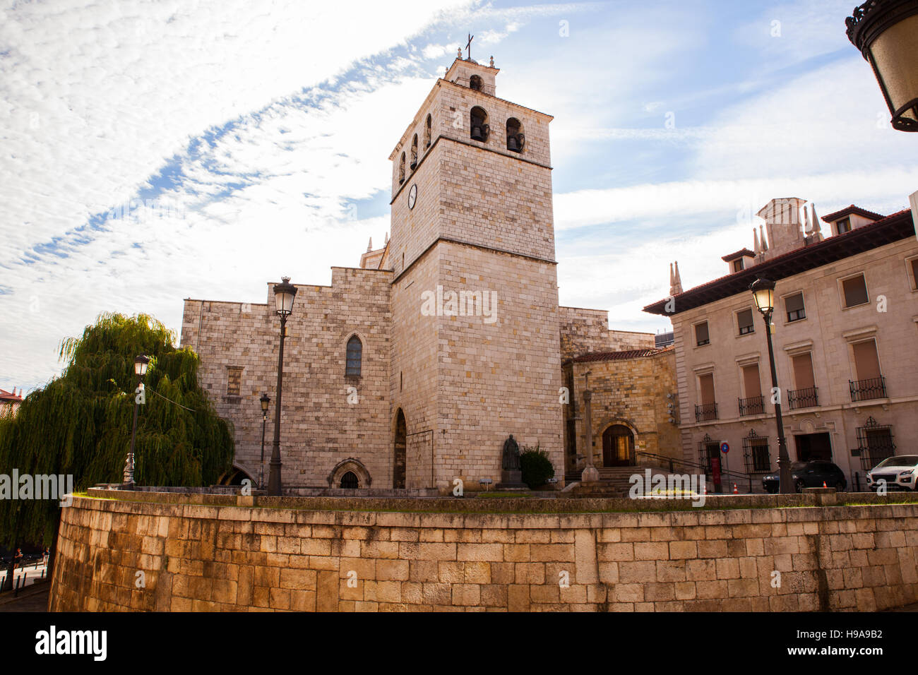 Vue de la Basilique Cathédrale de l'Assomption de la Vierge Marie de Santander Banque D'Images