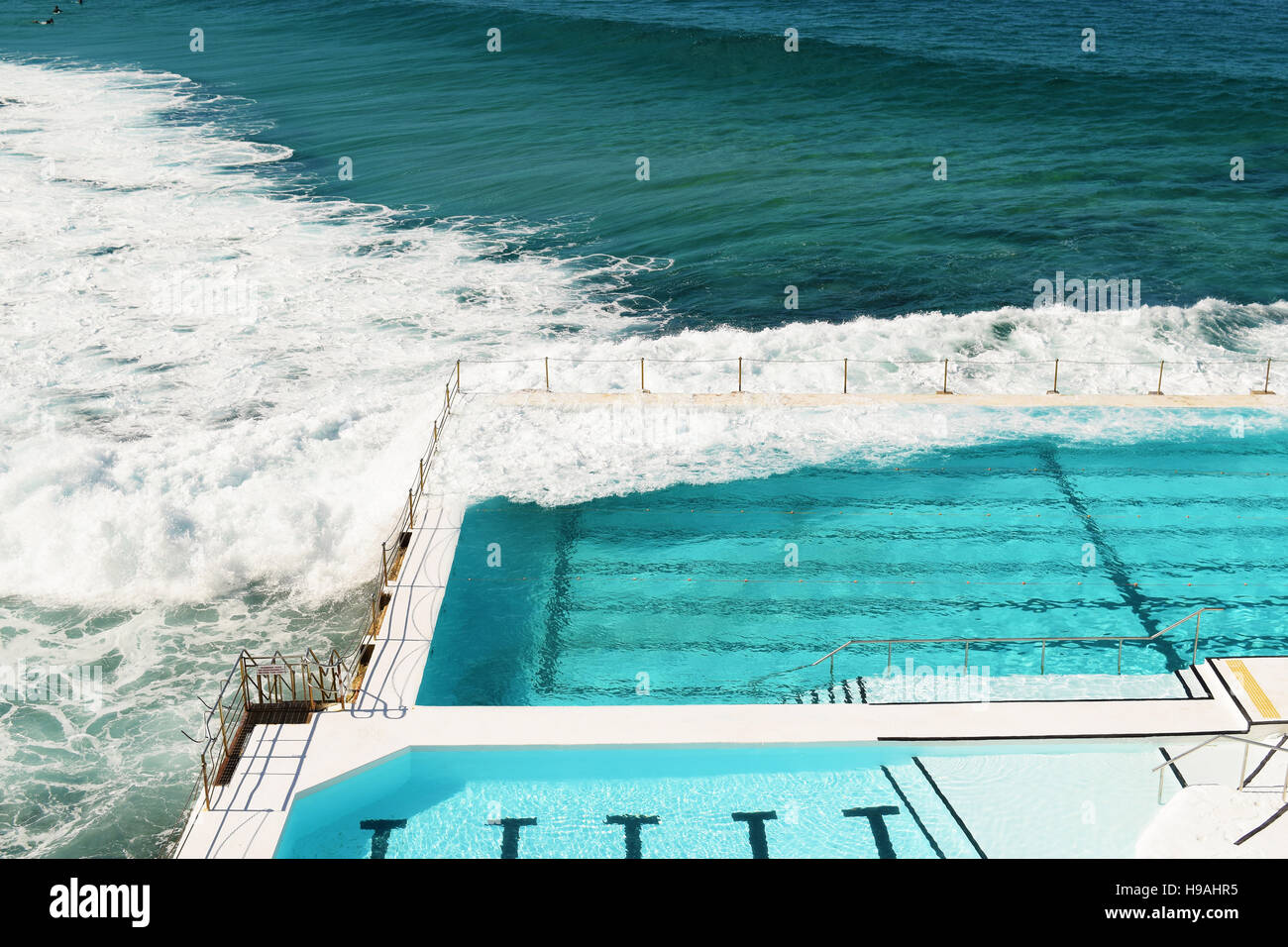Piscine extérieure à Bondi Beach, Sydney, Australie. Banque D'Images