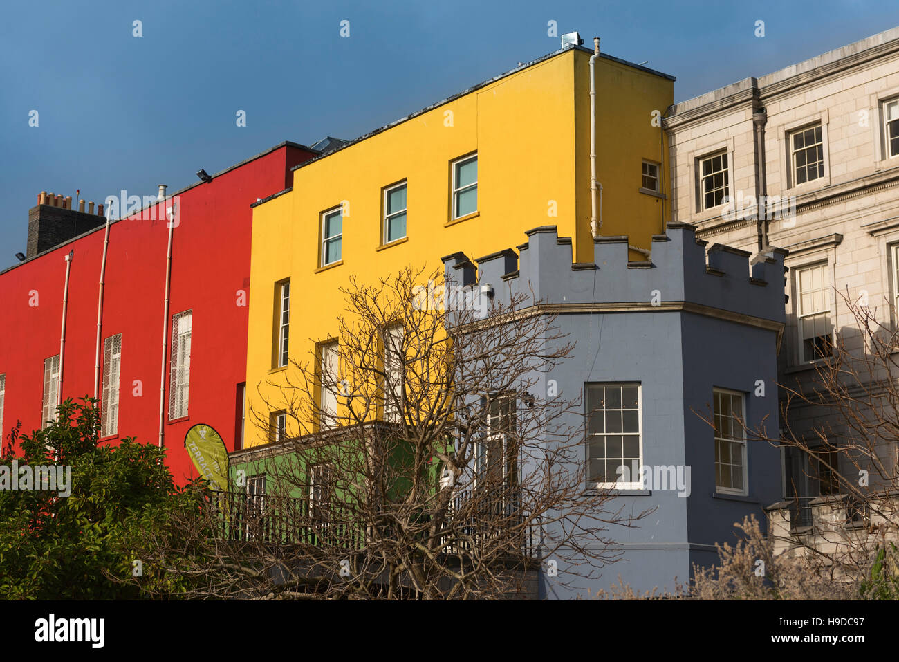 Le Château de Dublin Dublin Irlande bâtiments colorés Photo Stock Alamy