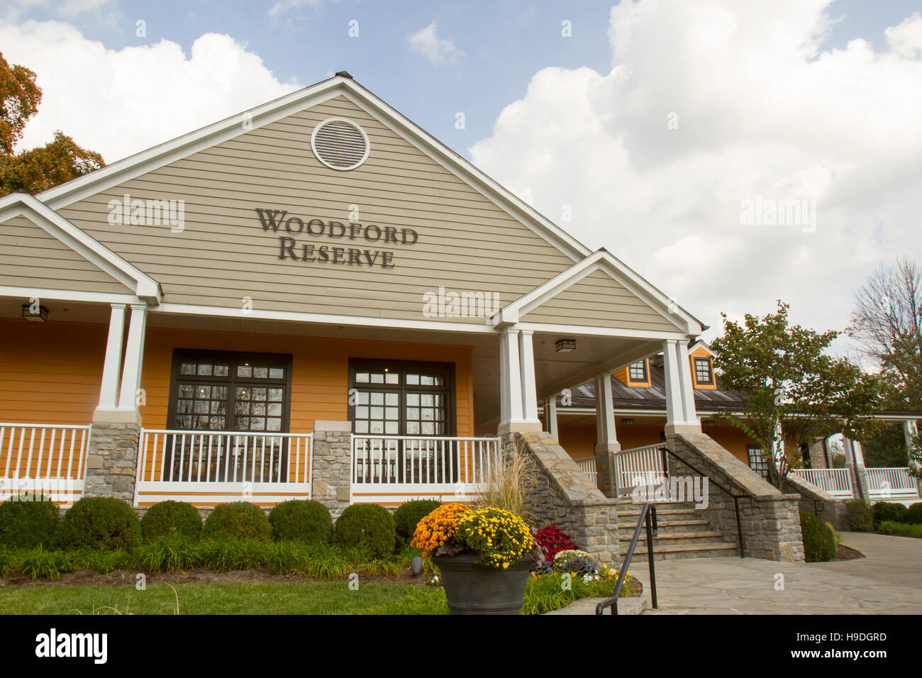 Versailles, KY, USA - 19 octobre 2016 : Woodford Reserve Bourbon Centre de visiteurs. Banque D'Images