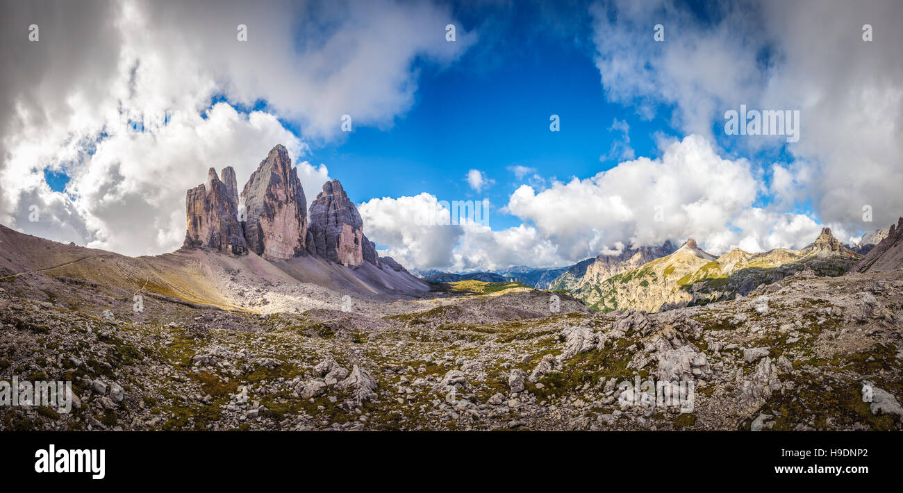 Trois pics. Parc national Tre Cime di Lavaredo. , Dolomites Tyrol du Sud, Italie Banque D'Images