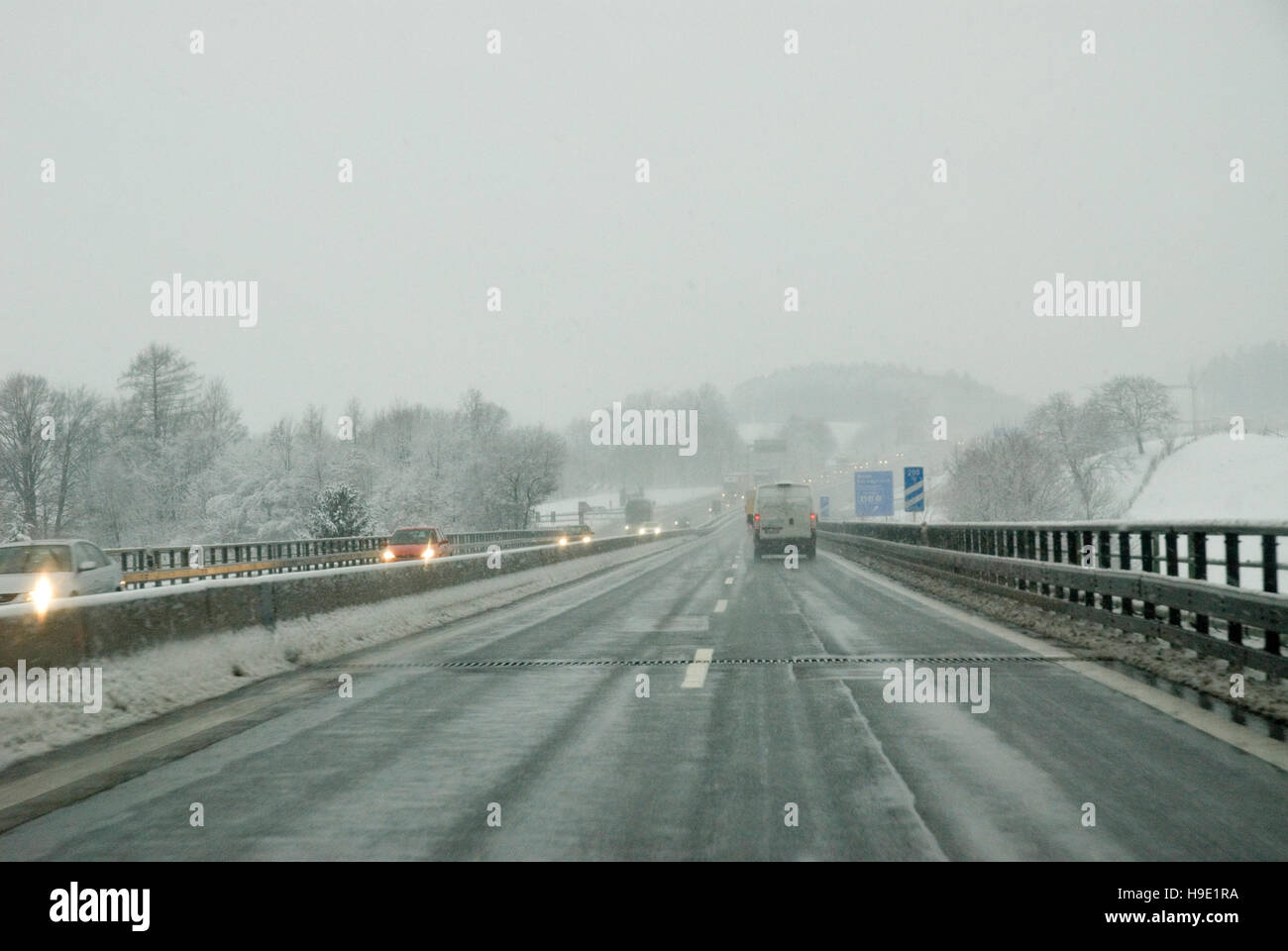 Autoroute frimas dans Banque D'Images