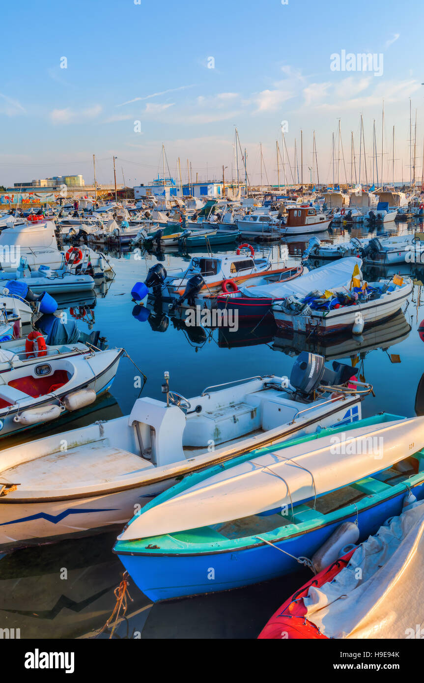 Livorno, Italie - 01 juillet 2016 : voiliers du port de plaisance du port de Livourne. Le port de Livourne est l'un des plus grands ports maritimes italiennes et l'un des Banque D'Images