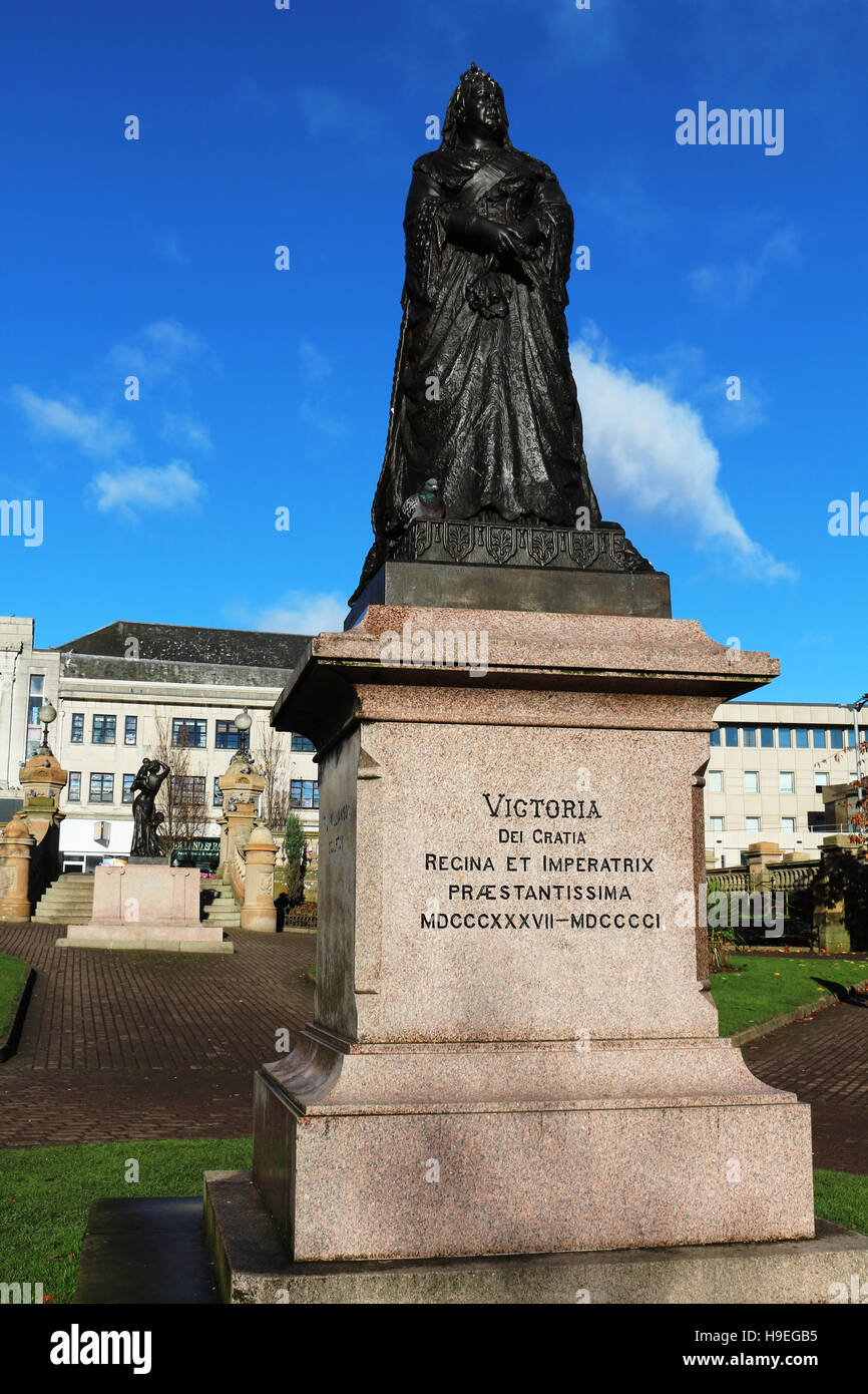 Monument à la reine Victoria Square Dunn, Paisley, Renfrewshire, en Écosse Banque D'Images