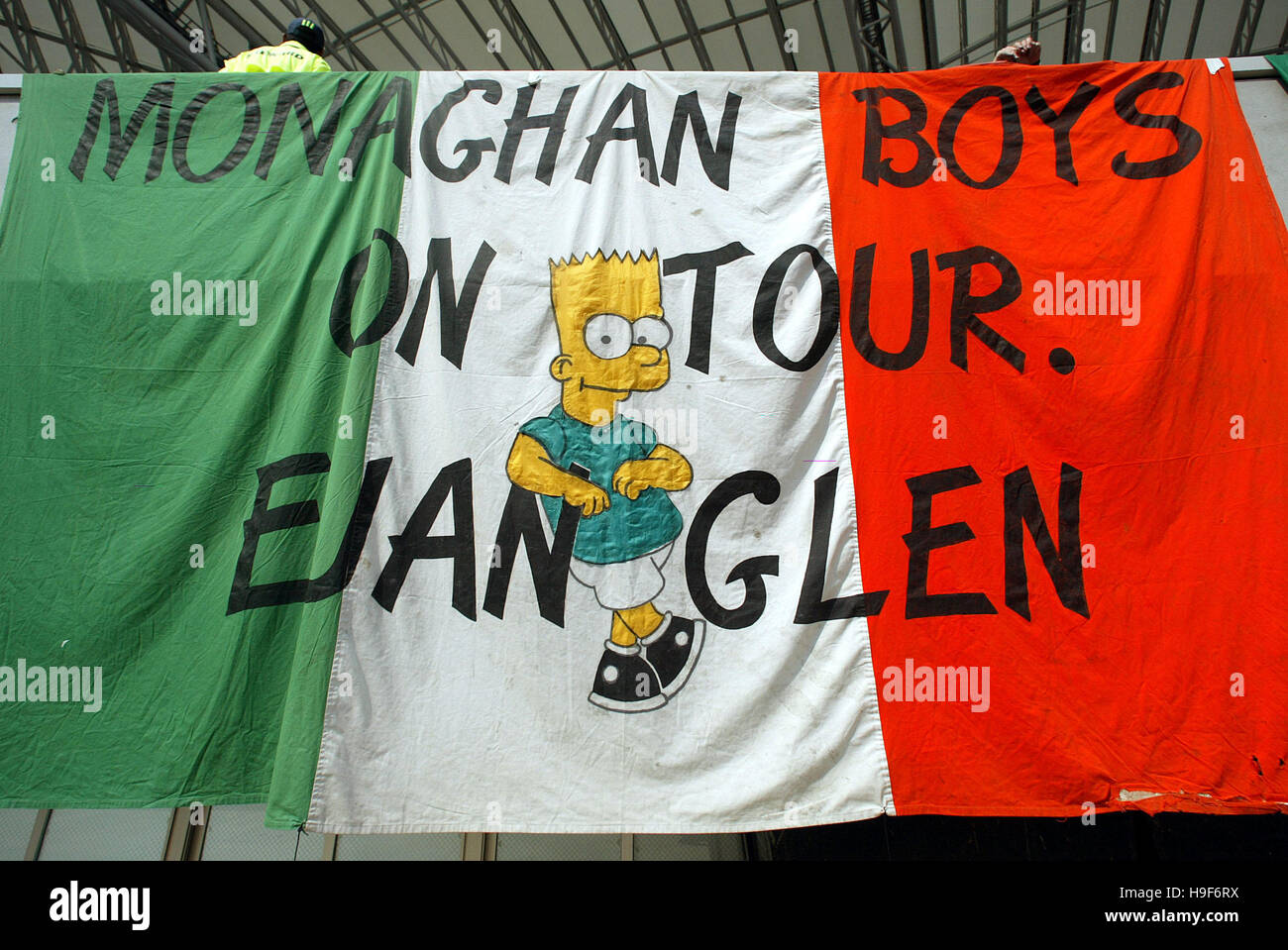 République D'IRLANDE RÉPUBLIQUE IRLANDE DRAPEAU 0F V CAMEROUN NIIGATA STADIUM NIIGATA AU JAPON 01 Juin 2002 Banque D'Images