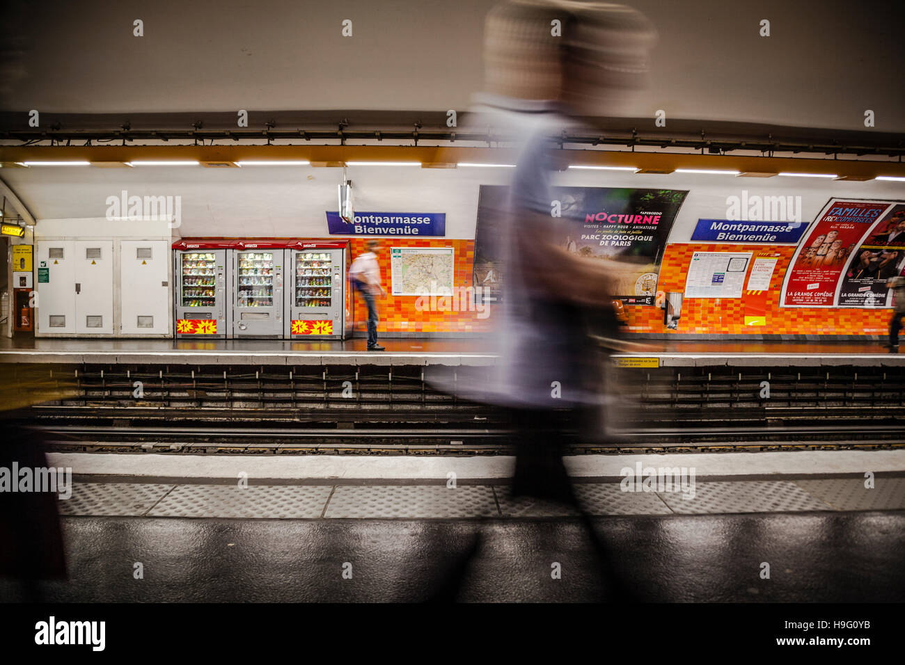 Metro station in paris Banque de photographies et d’images à haute ...