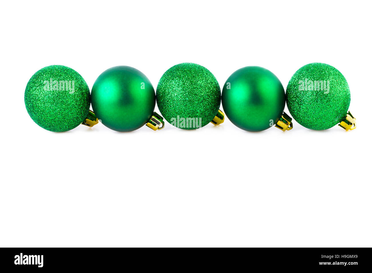 Boules de Noël vert ligne droite avec copie espace Banque D'Images