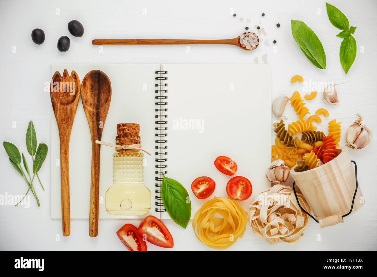 Aliments italiens Concept et design de menu . Divers maca coude pâtes Banque D'Images