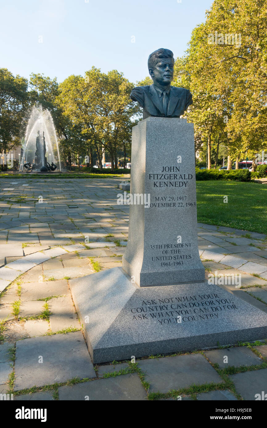 Statue JFK Grand Army Plaza Brooklyn NYC Banque D'Images