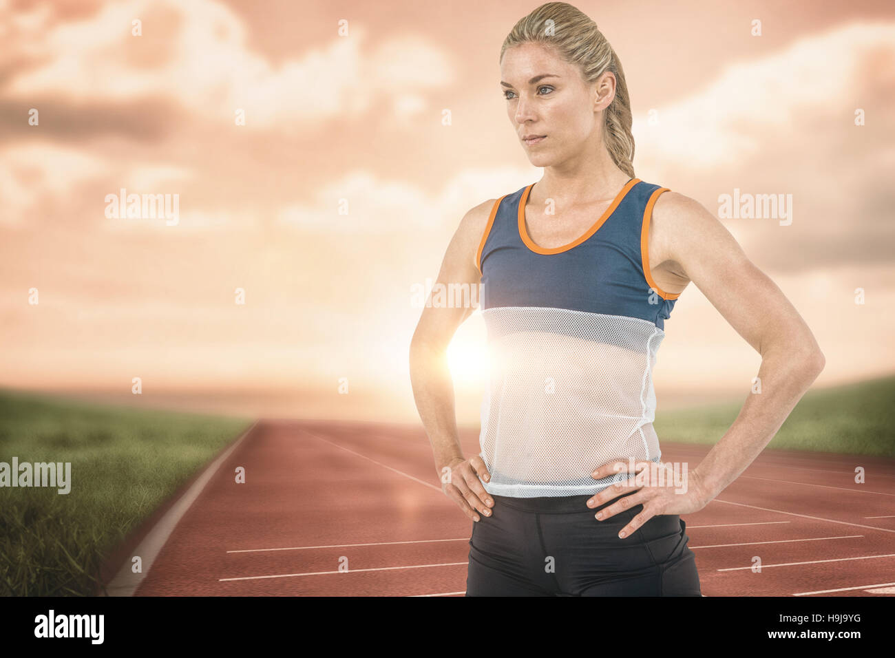 Image composite de l'athlète féminine de l'article with hand on hip Banque D'Images