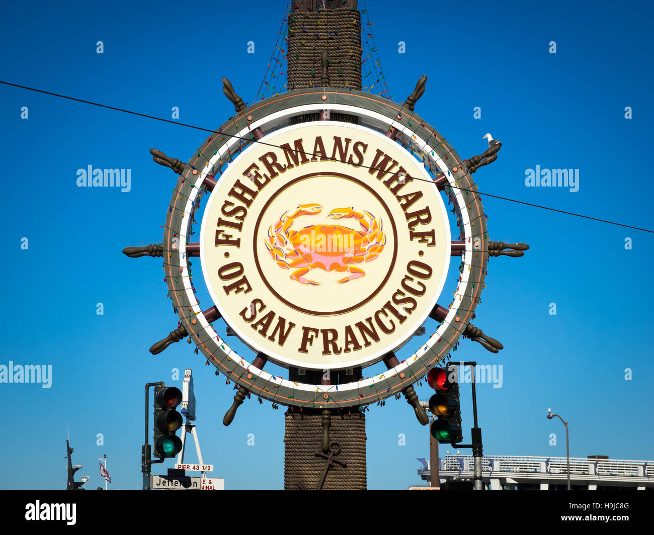 Une vue sur le célèbre Fisherman's Wharf signer à San Francisco, Californie. Banque D'Images