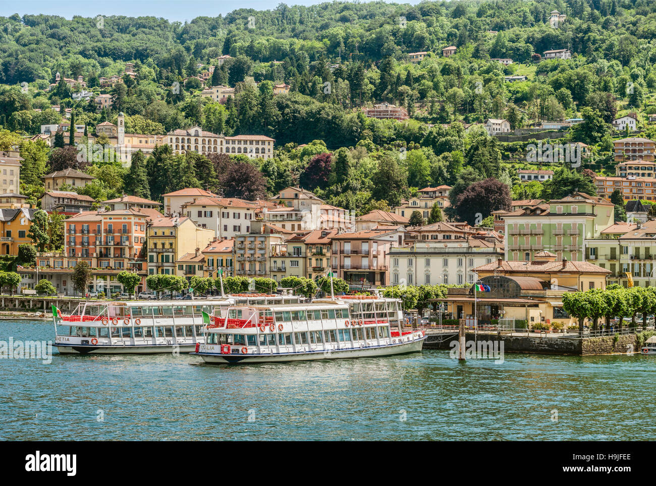 Front de mer de Stresa à Lago Maggiore, Piemont, Italie Banque D'Images