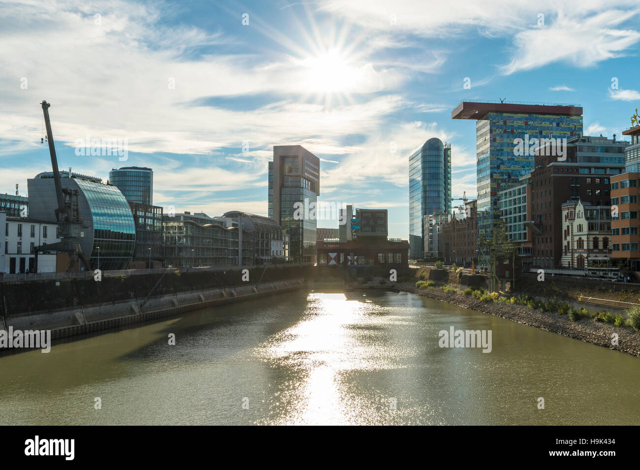 Allemagne, Düsseldorf, vue de port des médias Banque D'Images