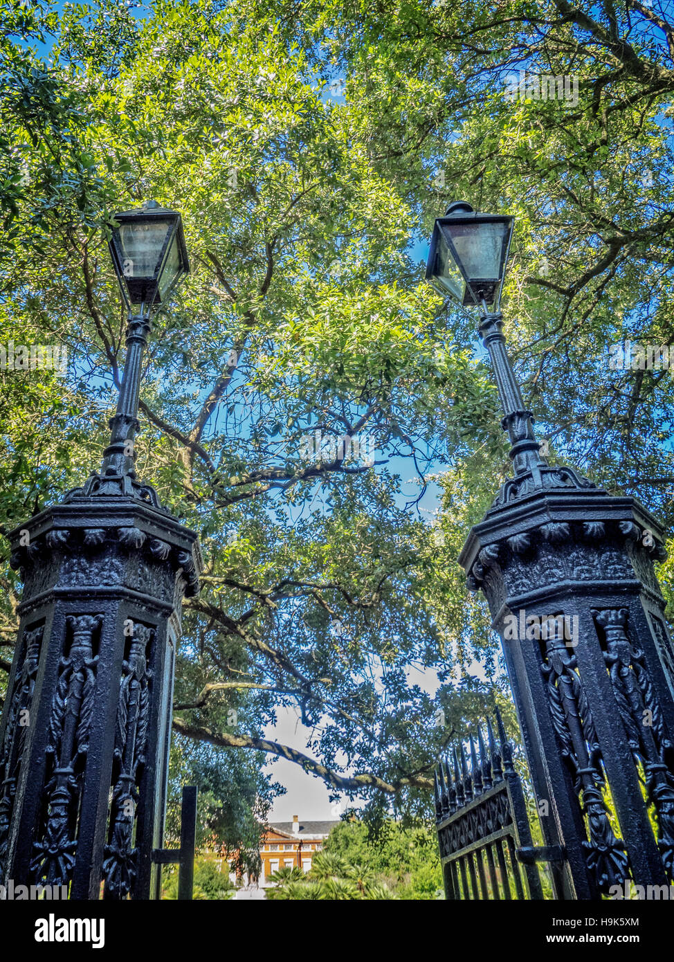 Entrée de Jackson Square, dans le quartier français, qui est fermé la nuit Banque D'Images