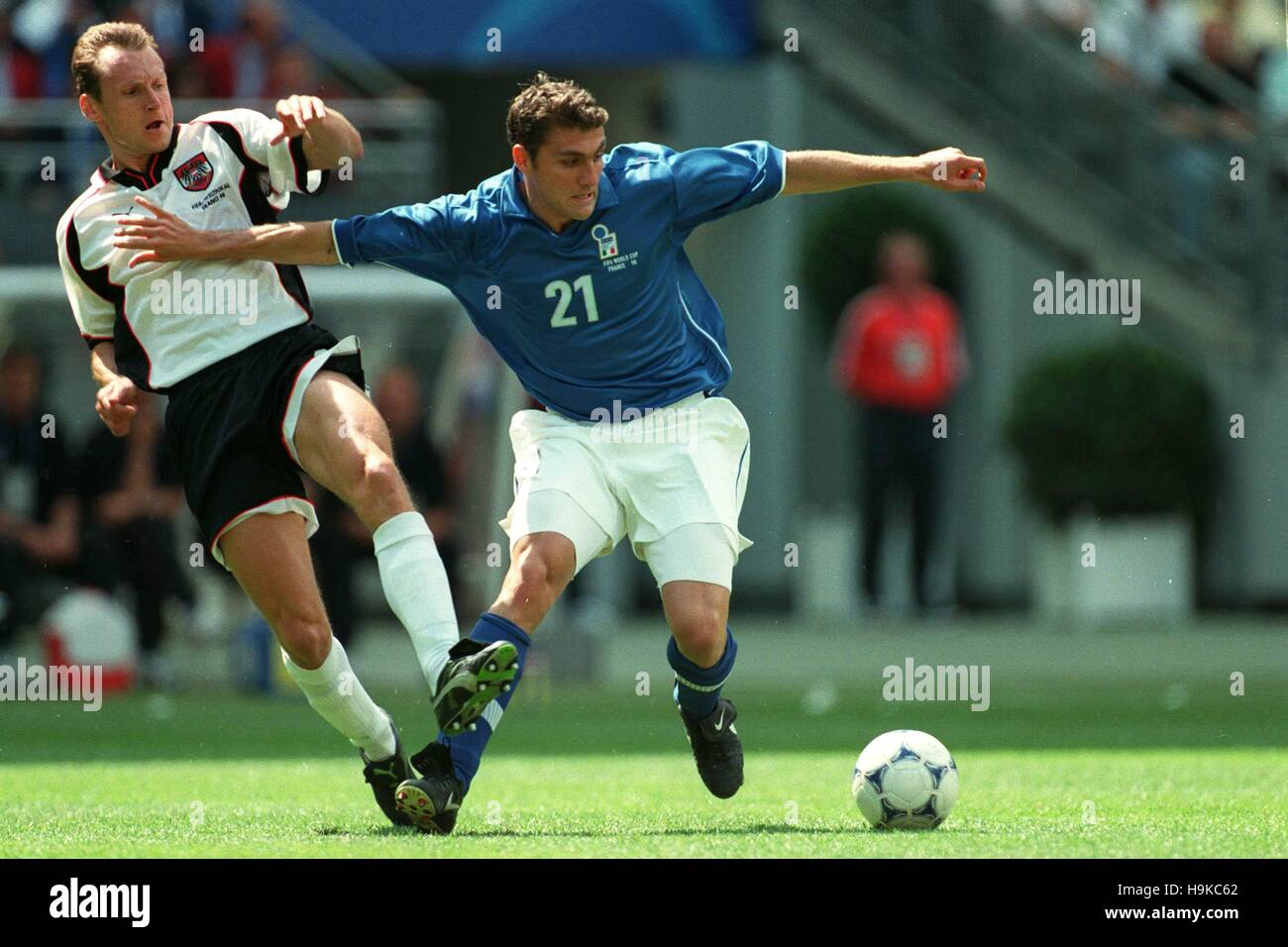 CHRISTIAN VIERI ANTON PFEFFER ITALIE / Autriche 17 Juin 1998 Banque D'Images