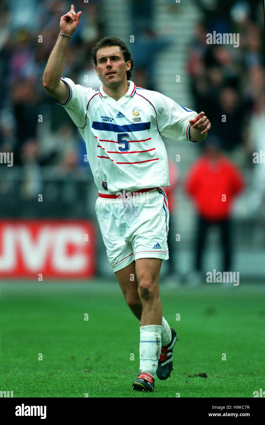 Maillot OM Extérieur 1997/1998 – Laurent Blanc N°5, Adidas, Taille XL, Très Bon état