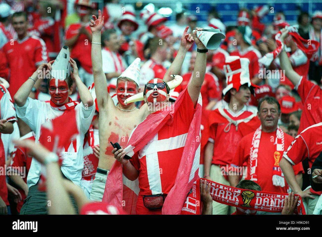 Danemark Le Danemark DES FANS FANS WORLD CUP 02 Juillet 1998 Banque D'Images