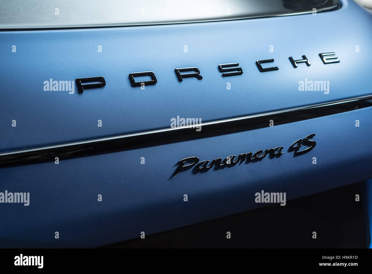 Porsche Panamera 4S tuning Banque D'Images