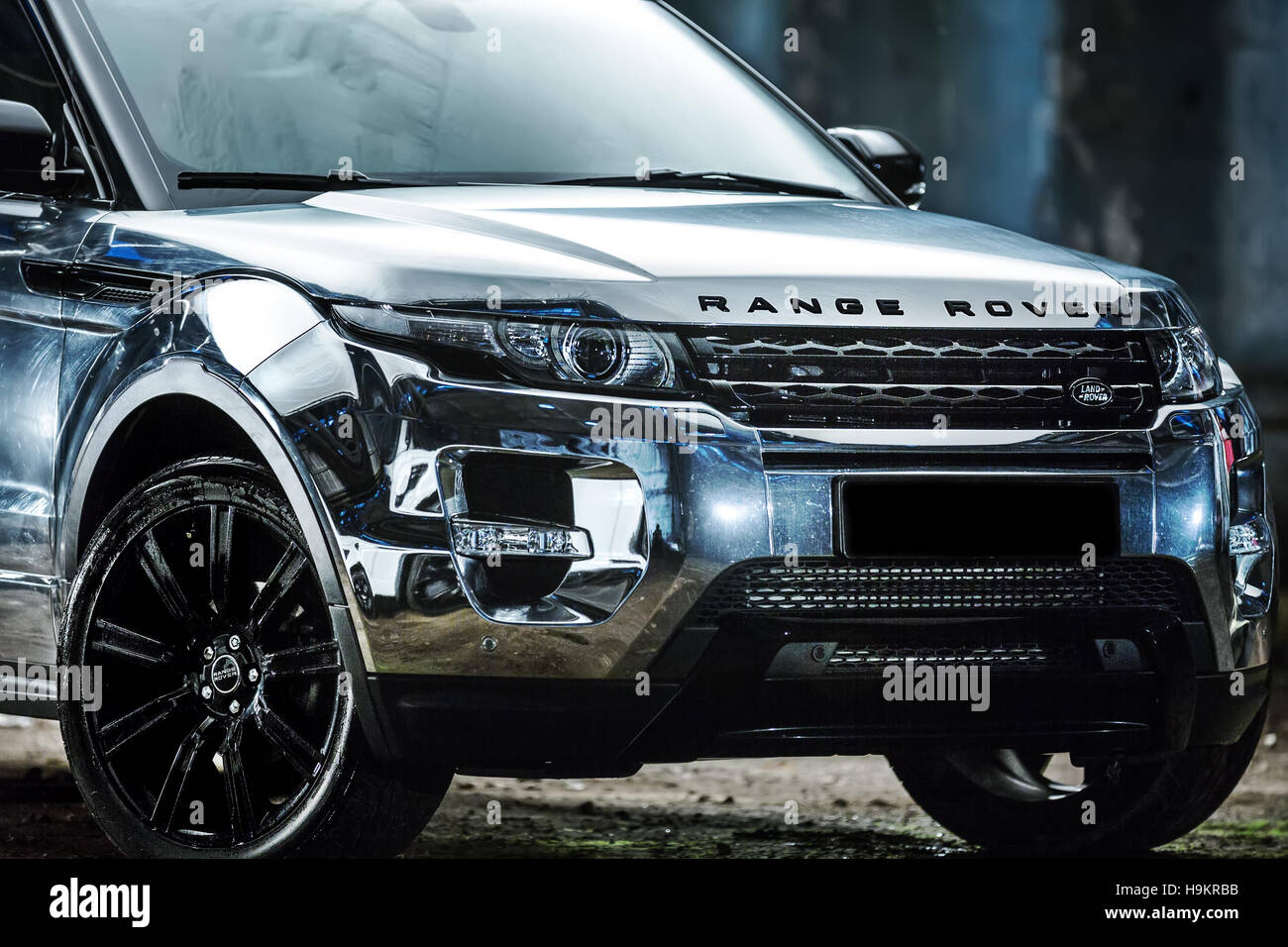 Range Rover Evoque tuning Photo Stock - Alamy