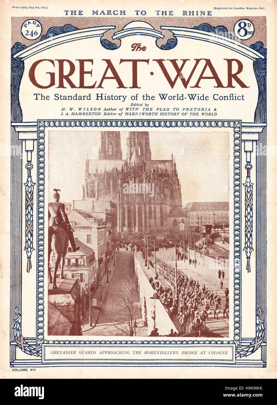 1919 La Grande Guerre front page soldats britanniques à Cologne marchant à travers le pont Hohenzollern Banque D'Images