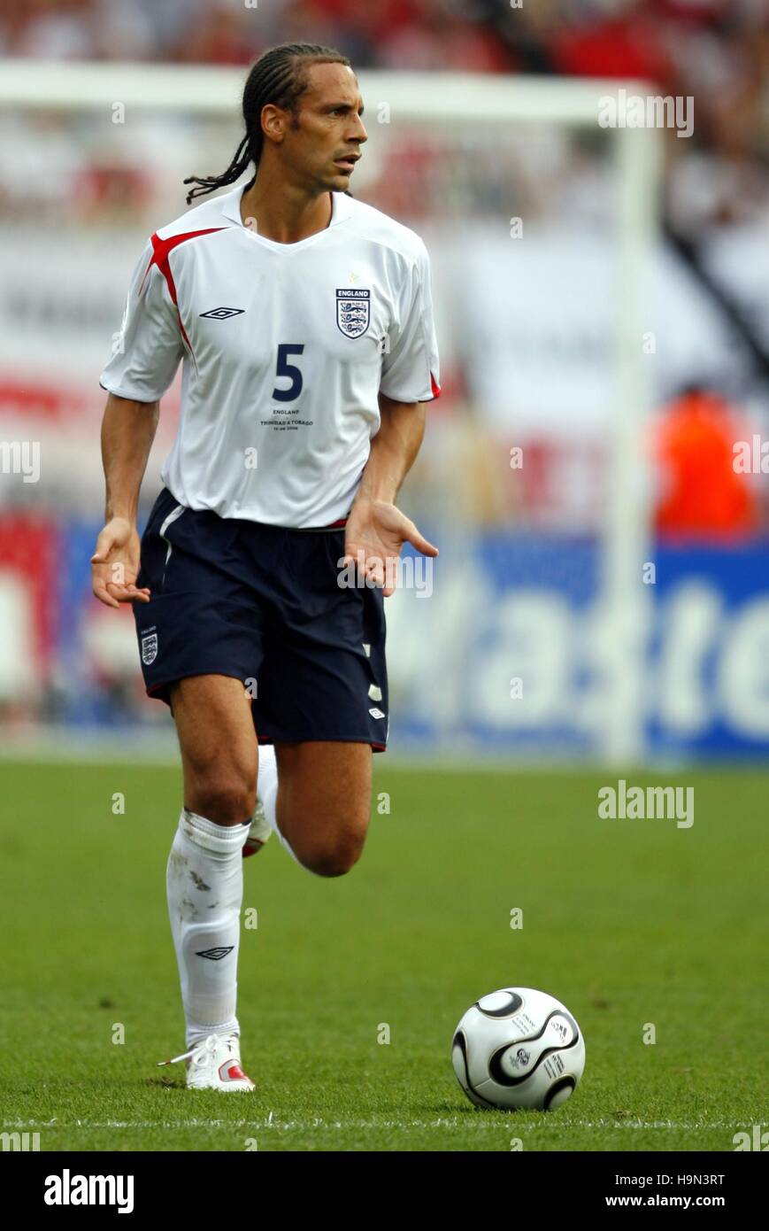 RIO FERDINAND L'ANGLETERRE ET MANCHESTER UNITED FC Nuremberg ALLEMAGNE COUPE DU MONDE 15 Juin 2006 Banque D'Images