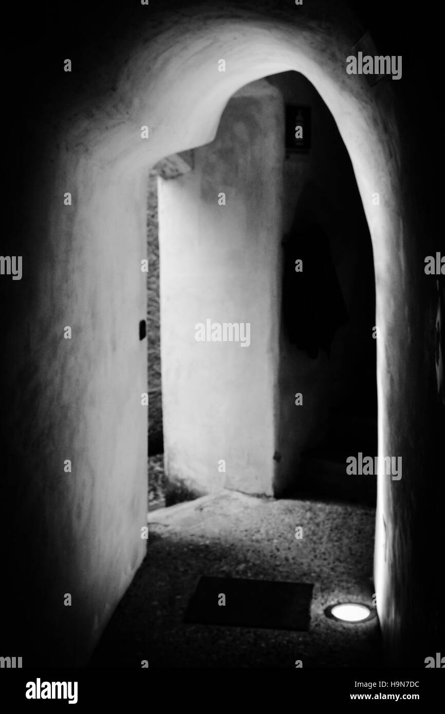 Le couloir et son ombre Banque D'Images