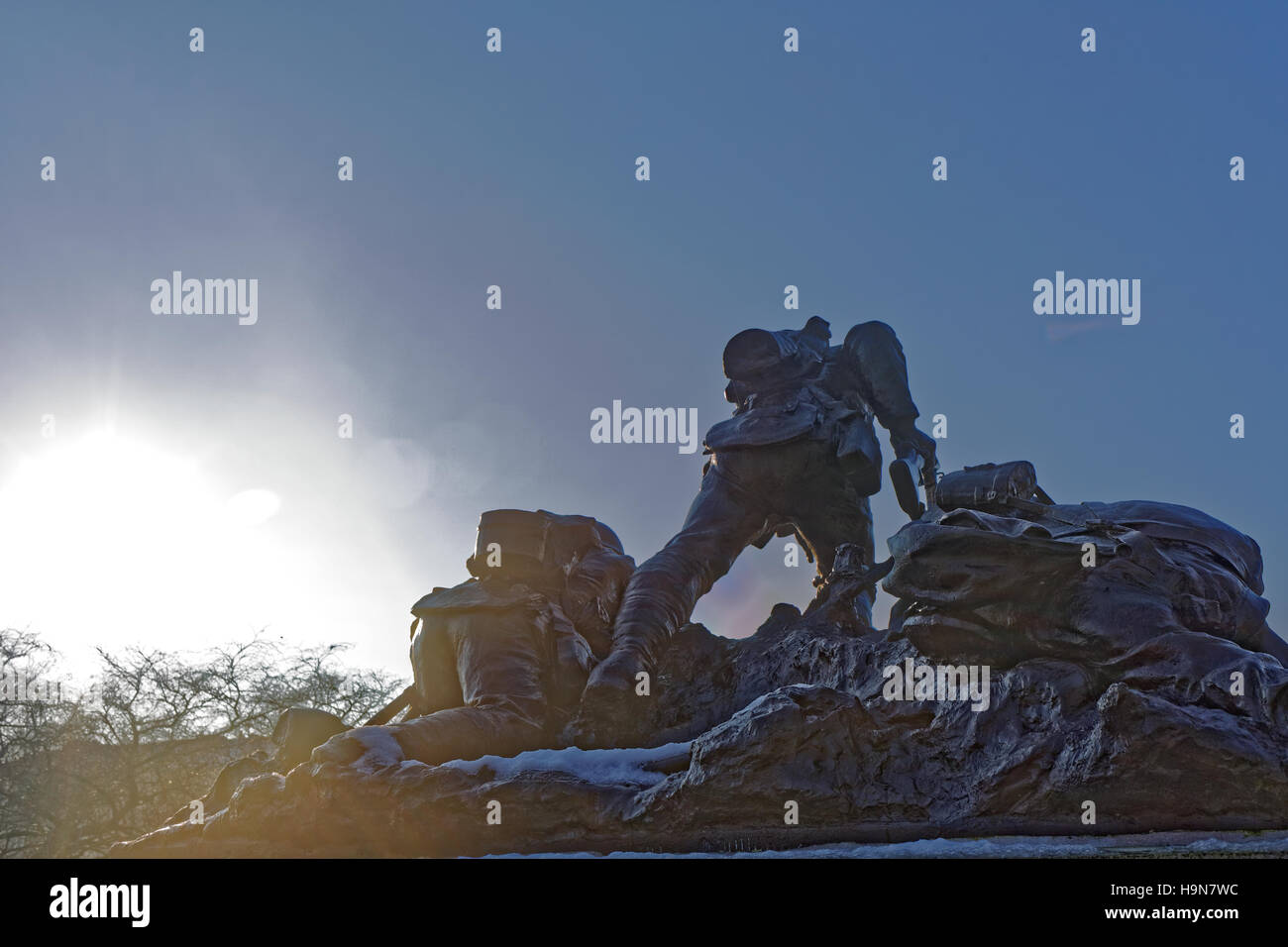 Le Camerounais (Scottish Rifles) War Memorial se trouve sur l'angle sud-ouest de Kelvingrove Park, près de Kelvingrove Art Gallery Banque D'Images