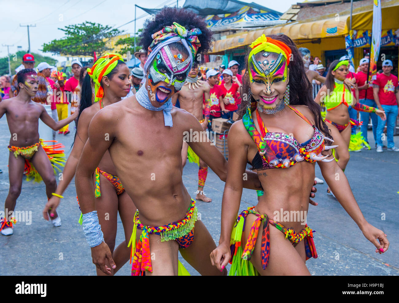 Les participants au carnaval de Barranquilla à Bogota Colombie