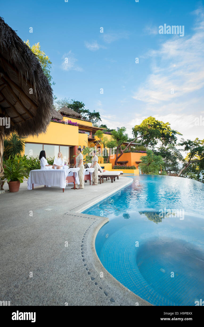 Vacances de luxe avec massage, Mismaloya, Puerto Vallarta South Shore, Jalisco, Mexique Banque D'Images