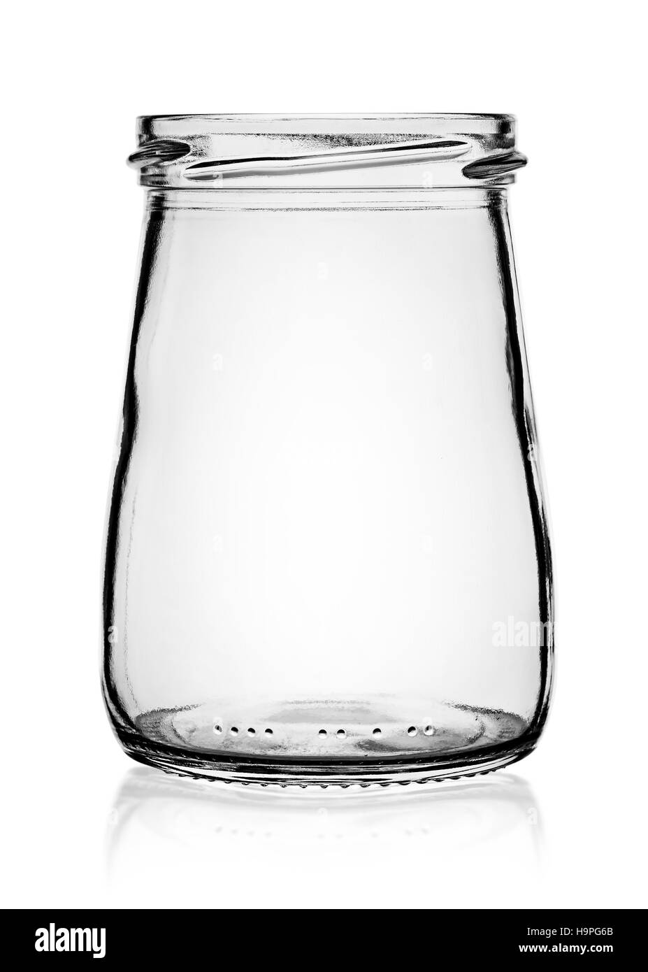 Pot en verre vide sans capuchon isolé sur fond blanc Banque D'Images