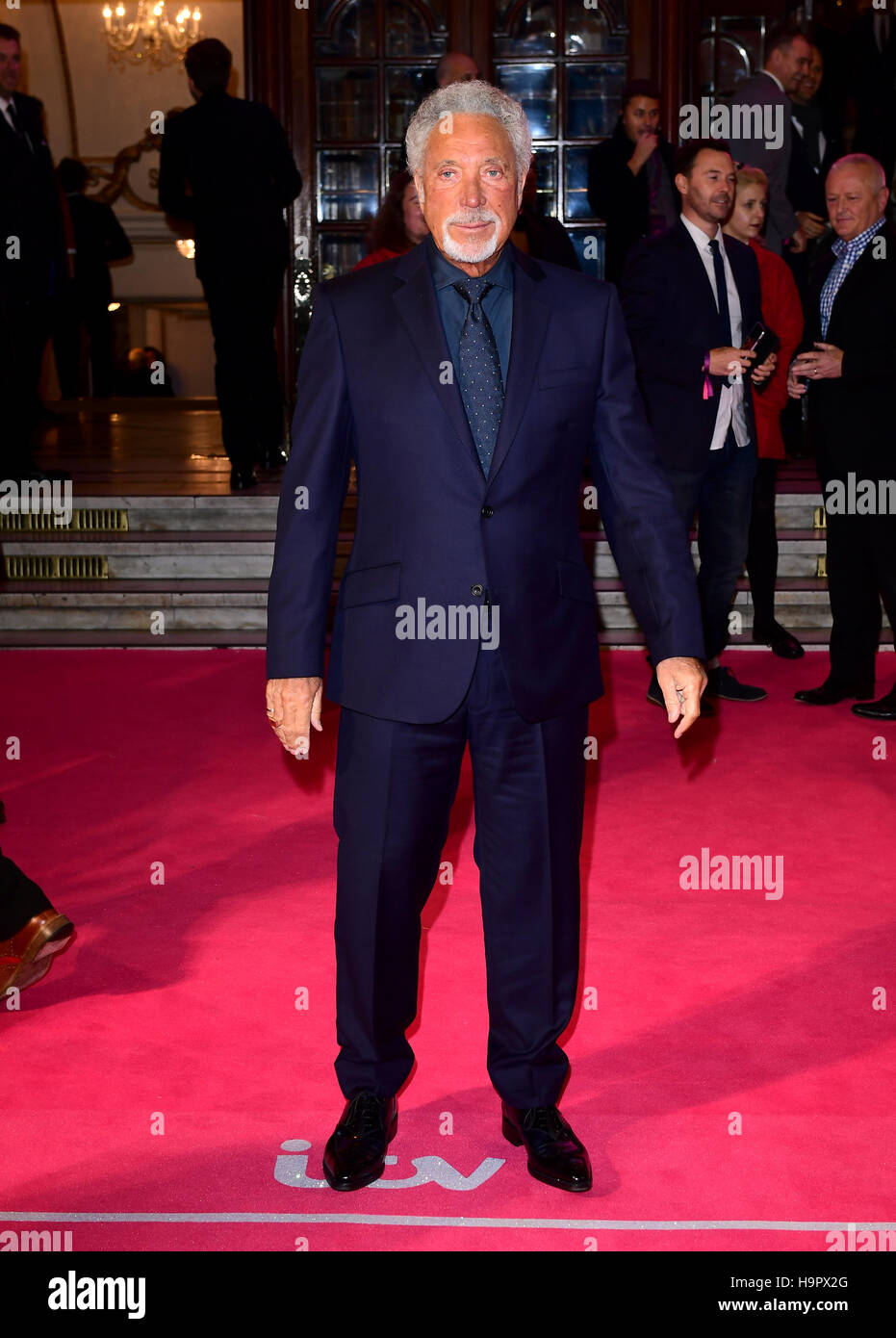 Sir Tom Jones à l'ITV Gala au London Palladium. Banque D'Images