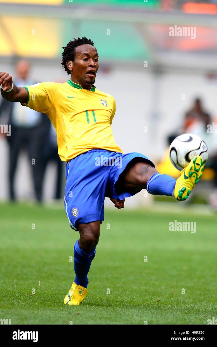 ZE ROBERTO BRÉSIL & BAYERN MUNICH PARC SIGNAL IDUNA DORTMUND ALLEMAGNE 27 Juin 2006 Banque D'Images