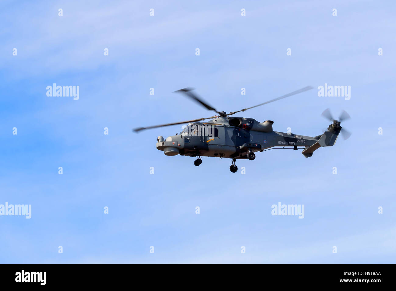 La Marine royale Augusta Westland Wildcat.2 hélicoptère, l'un des Black Cats display team d'effectuer à l'Airshow de Southport Banque D'Images