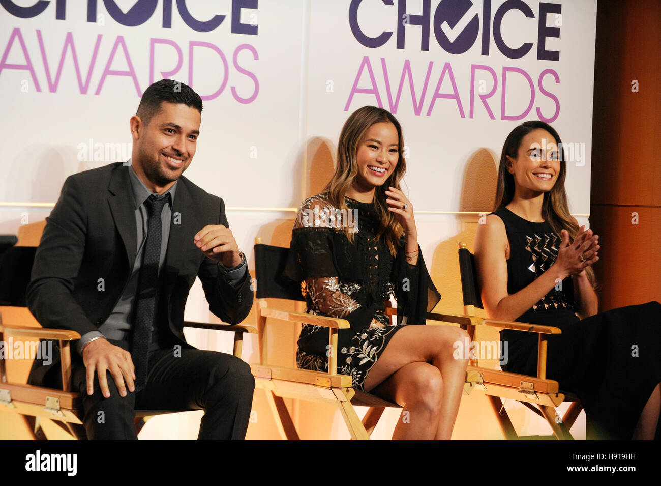 Wilmer Valderrama, Jamie Chung et Jordana Brewster assister à la People's Choice Awards Conférence de presse au Paley Center for Media, le 15 novembre 2016 à Beverly Hills, Californie. Banque D'Images