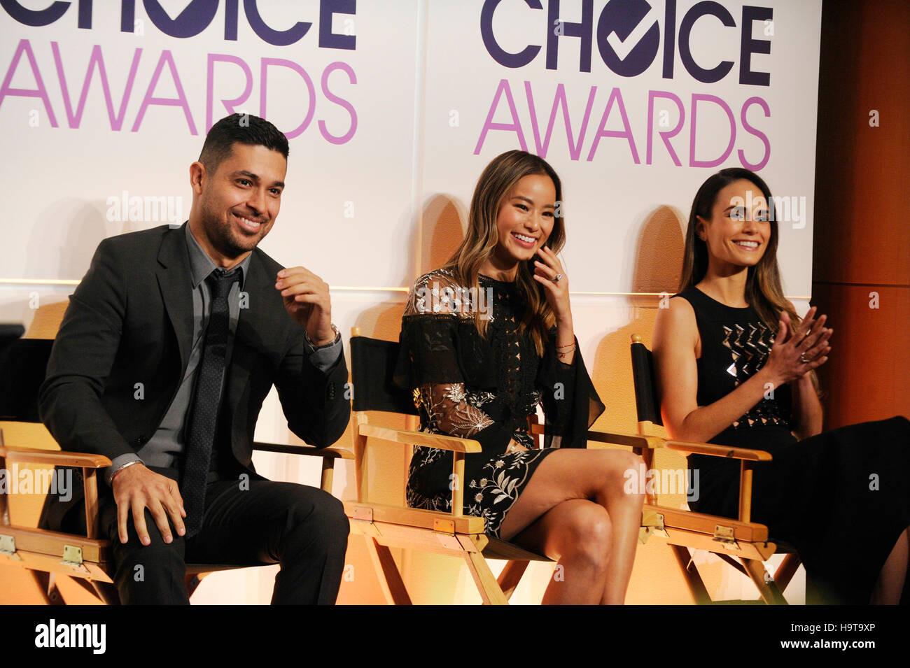 Wilmer Valderrama, Jamie Chung et Jordana Brewster assister à la People's Choice Awards Conférence de presse au Paley Center for Media, le 15 novembre 2016 à Beverly Hills, Californie. Banque D'Images