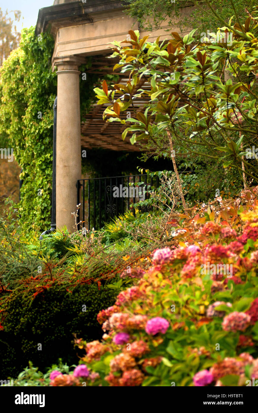 Le Pavillon du soleil dans les jardins de la vallée, Harrogate, North Yorkshire Banque D'Images