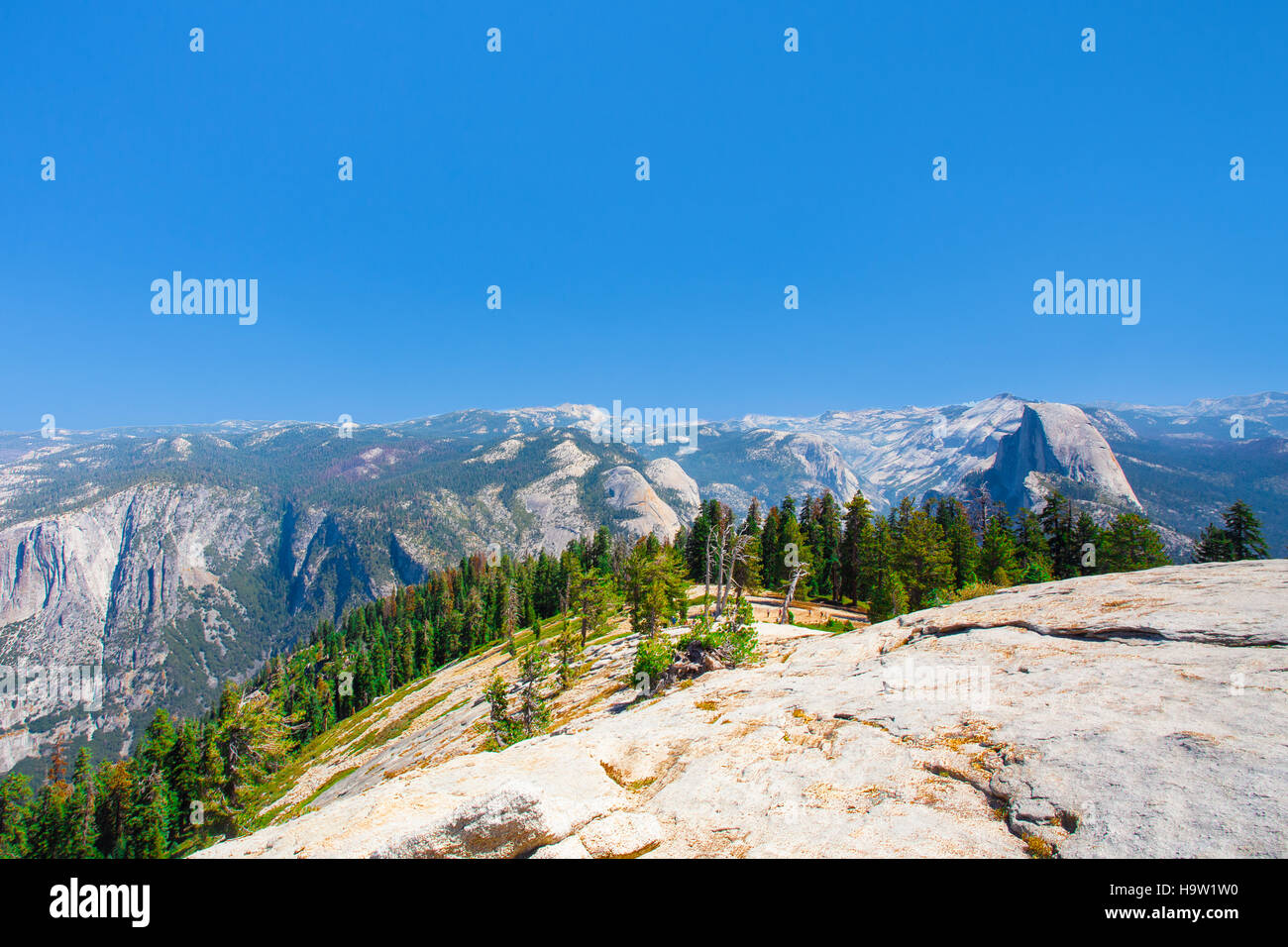 Vue panoramique du Parc National de Yosemite en Californie Banque D'Images
