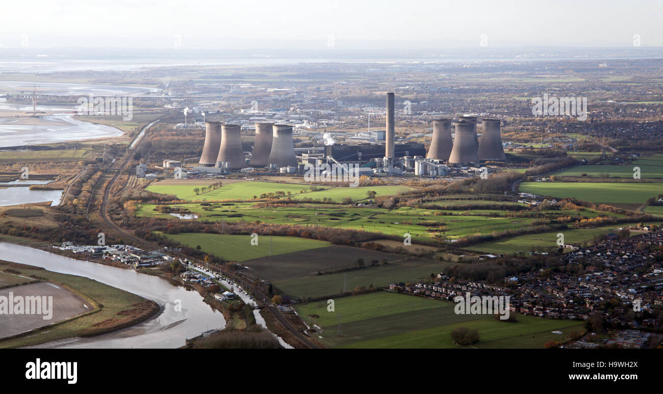 Vue aérienne de la centrale électrique Fiddlers Ferry, Widnes, UK Banque D'Images