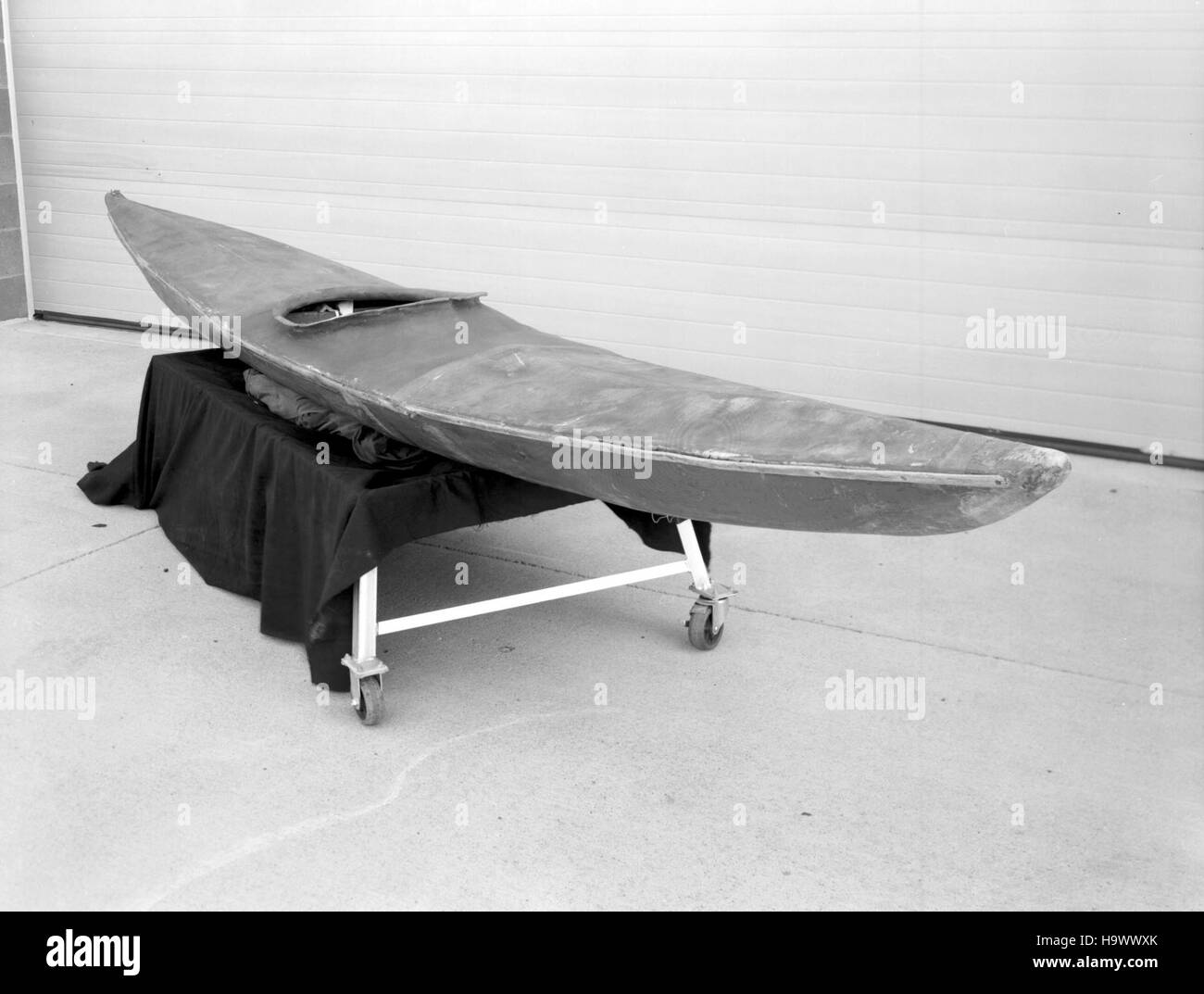 La collection de bateaux historiques du Grand Canyon conserve une gamme d'embarcations utilisées dans l'exploration et le développement du Grand Canyon. Le kayak Kirschbaum fait partie de cette collection, représentant les premières méthodes d’exploration fluviale utilisées dans le parc. Banque D'Images