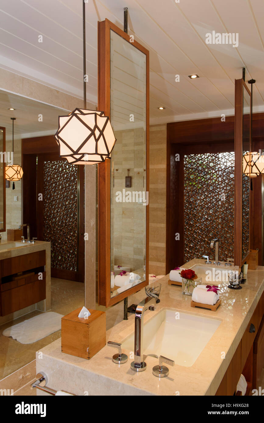 Salle de bains de l'hotel Mandarin Oriental à Sanya, sur l'île de Hainan, Chine Banque D'Images