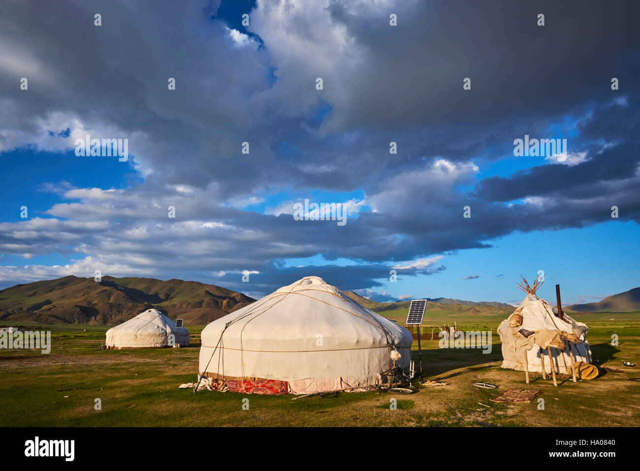 La Mongolie, Bayan-Ulgii province, l'ouest de la Mongolie, camp de nomades kazakhs dans la steppe Banque D'Images