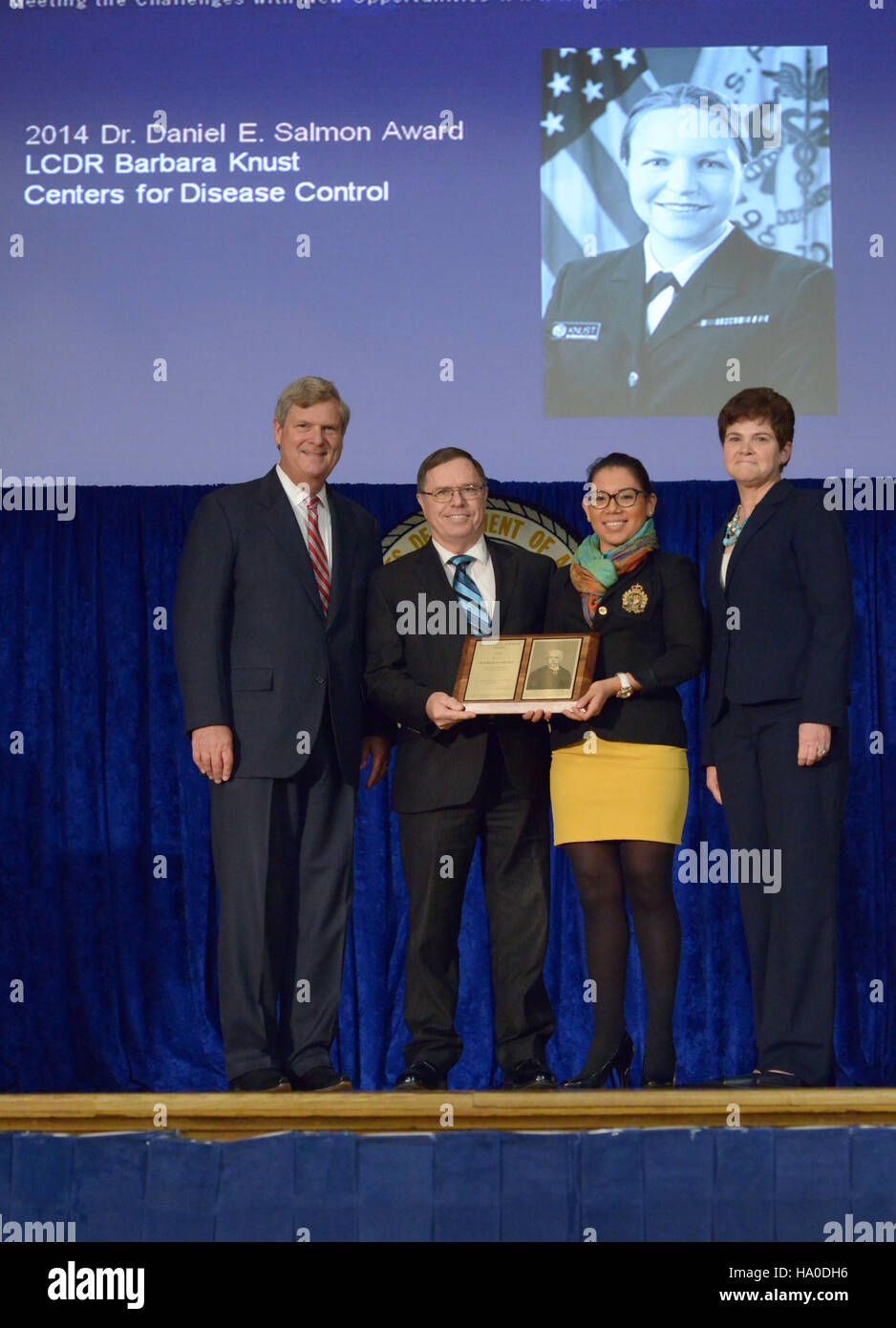 Une image de l'événement USDA Honor Awards, reconnaissant le service et les réalisations exceptionnels au sein de l'USDA et de ses domaines associés. Cet événement célèbre les contributions à l'agriculture, à la conservation et au service public. Banque D'Images