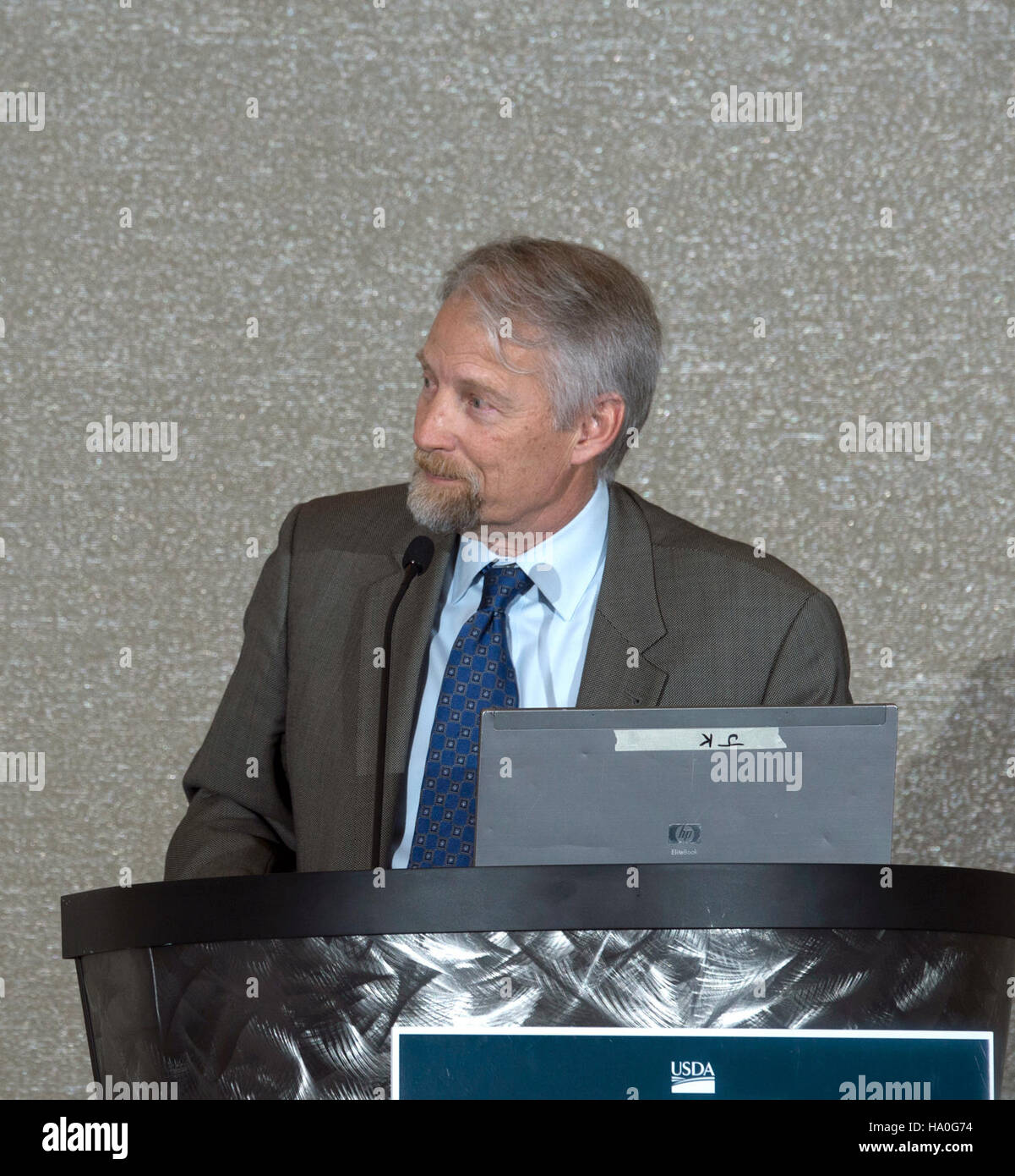 La conférence AG Outlook de l’USDA a souligné l’importance des marchés agricoles et des prévisions économiques, fournissant des informations sur les tendances du marché et leur impact sur les agriculteurs et l’économie. Banque D'Images