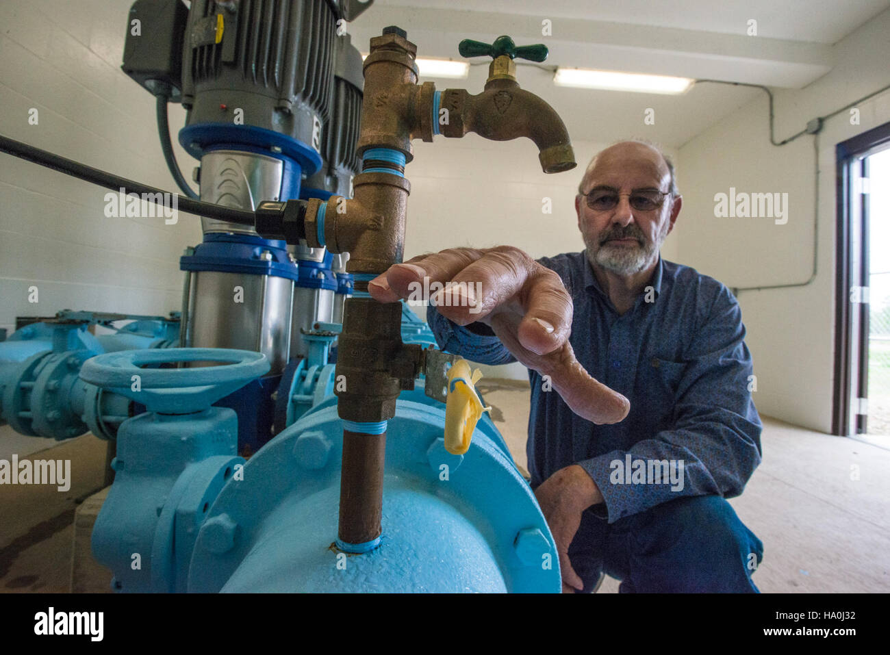 Le programme de développement rural de l'USDA fournit un soutien pour l'amélioration des systèmes d'approvisionnement en eau, assurant la salubrité de l'eau potable et répondant aux préoccupations relatives à la qualité de l'eau dans les communautés rurales. Cette initiative favorise la mise à niveau durable des infrastructures et des usines de traitement de l'eau. Banque D'Images