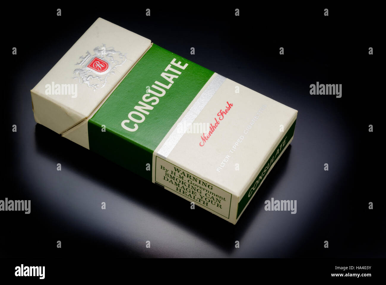 Paquet de cigarettes mentholées Consulat Banque D'Images