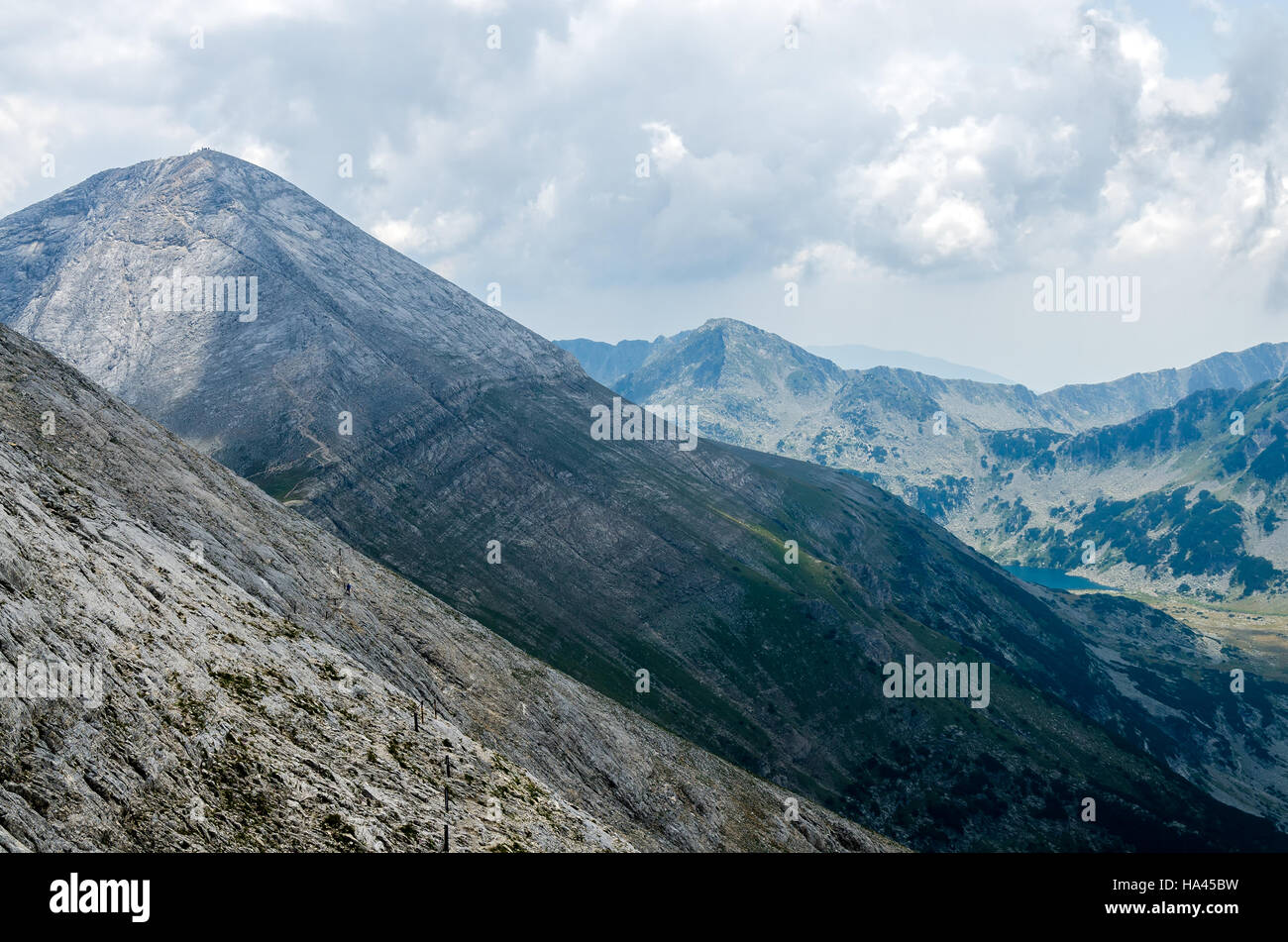 Panorama de la montagne de Pirin, la Bulgarie avec pic Vihren en arrière-plan Banque D'Images